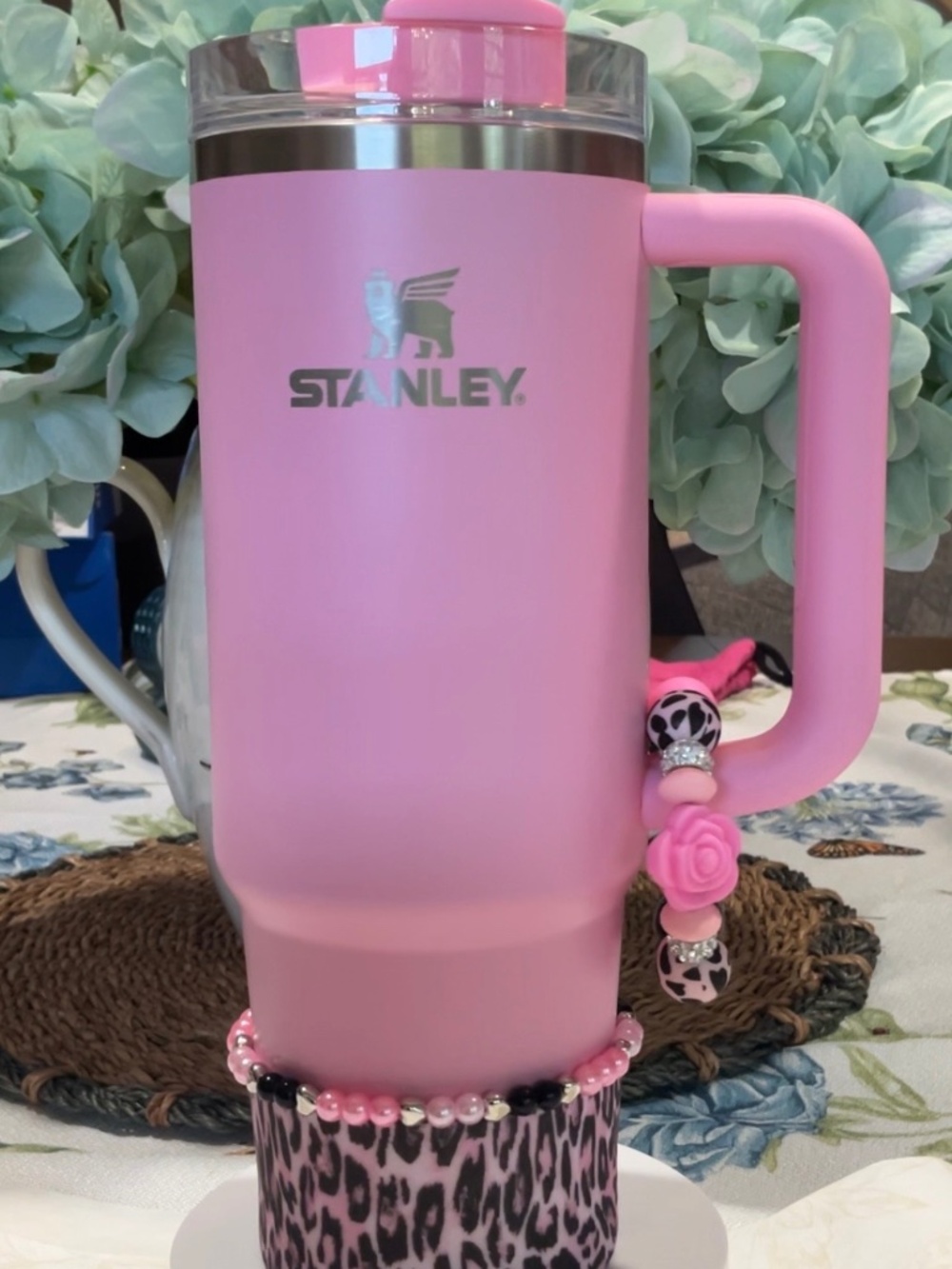 STANLEY SIZZLING PINK NEW WITH BOOT AND BRACELETS